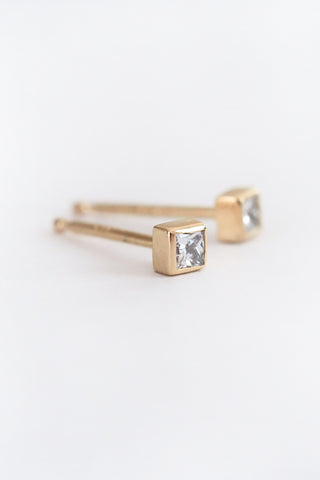 14k Cameo Diamond Studs