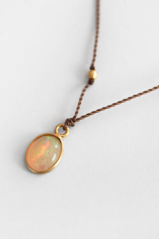 18k Small Opal Necklace