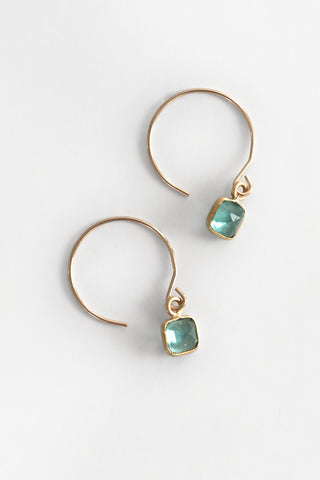 18k Emerald Square Earring