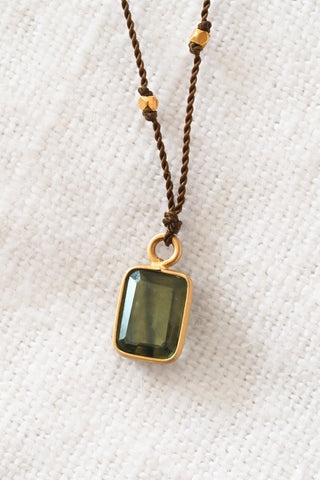 Green Sapphire 18k Gold Necklace