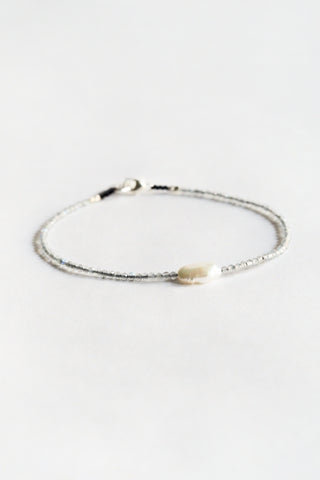 Labradorite + White Pearl Bracelet