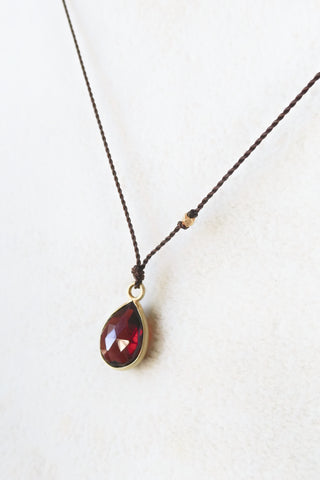 Pear Garnet 18k Necklace