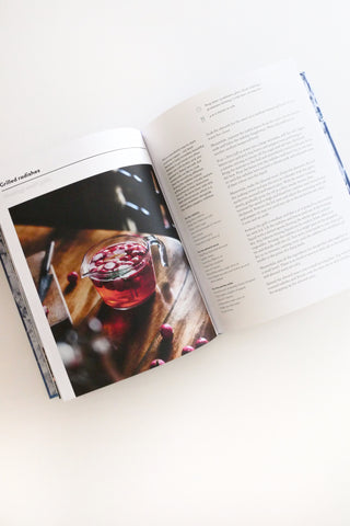 Sea Salt: A Perfectly Seasoned Cookbook