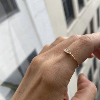 Mini Deco Point Ring White Diamond